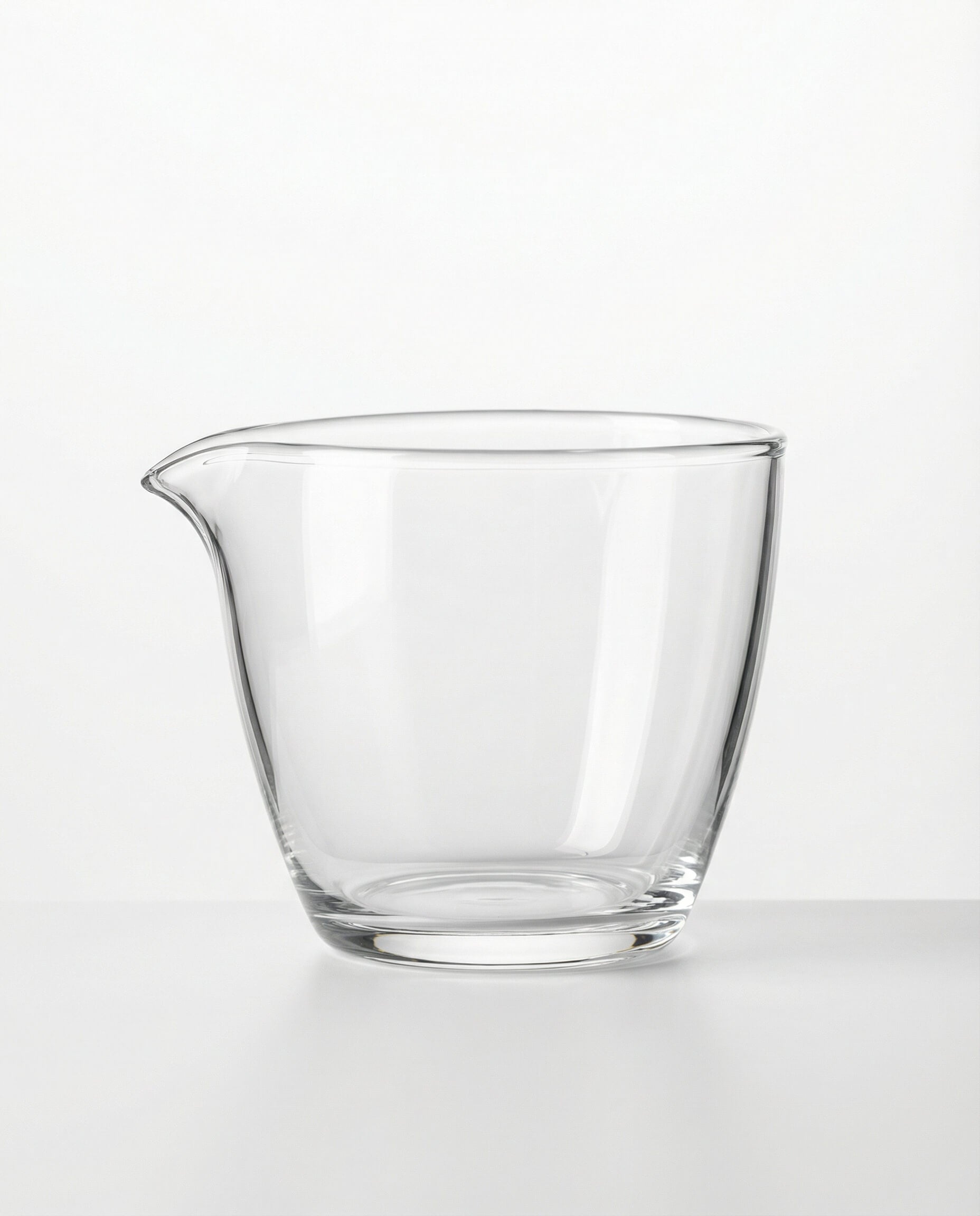 Gongfu Tea Pitcher / Classic Borosilicate Glass Cha Hai  / Fair Cup, 200ml