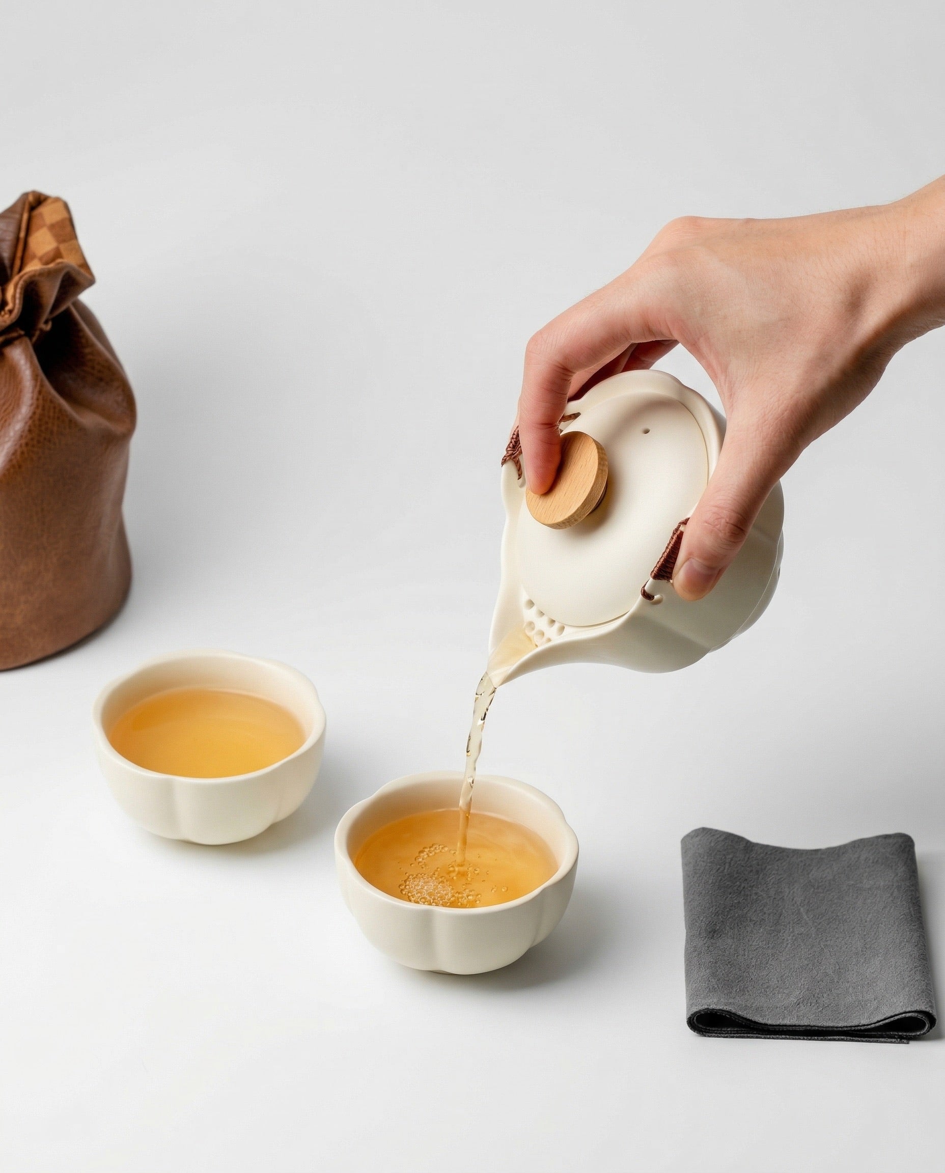 Cream Blossom Ceramic Quick-Brew Travel Set with a Synthetic Leather Pouch