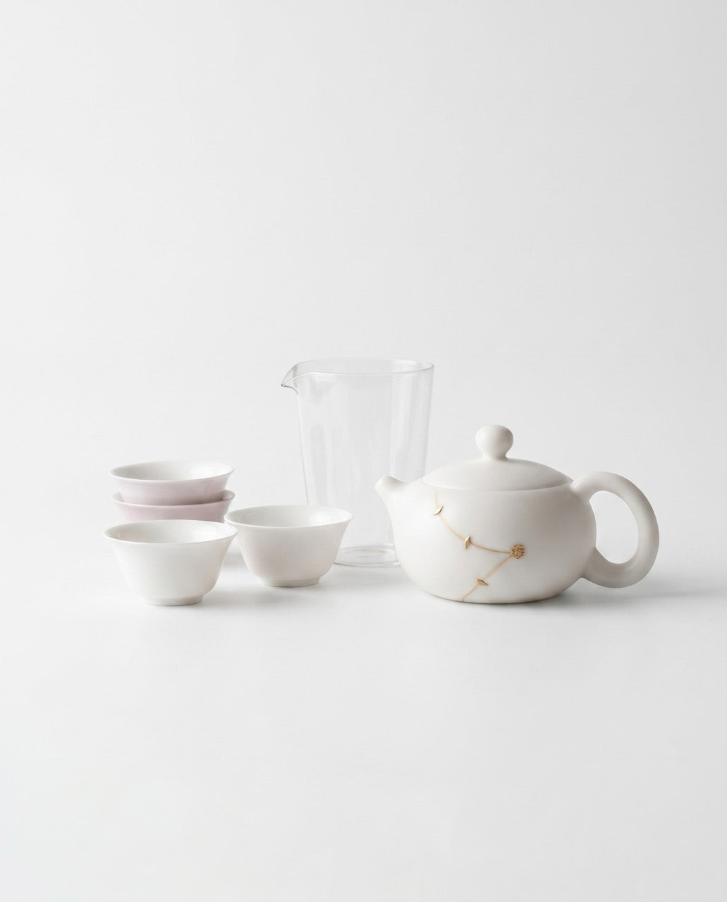 Gongfu Tea Set with White Porcelain Teapot - 180 ml (4 Cups + Fairness Pitcher)