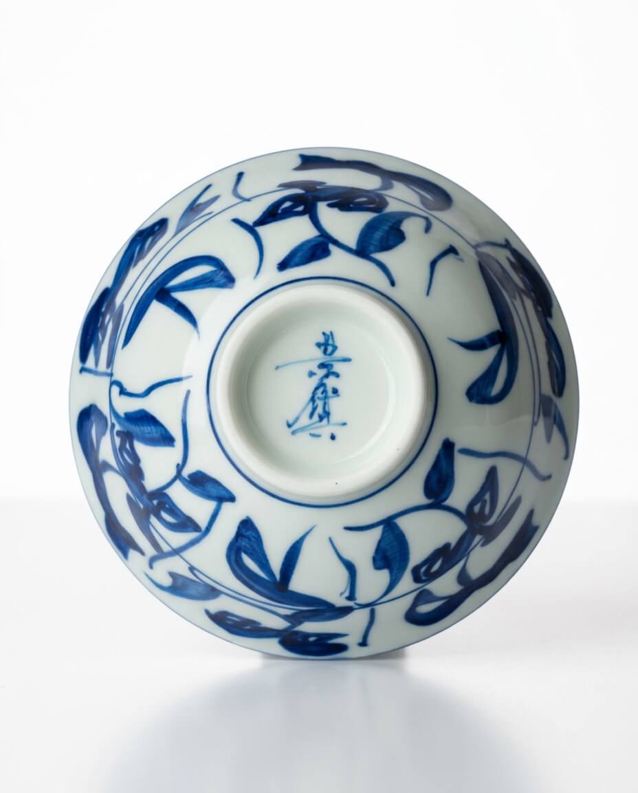 Hand-Painted Blue & White Medium Gongfu Tea Cup – Jingdezhen Style Porcelain, 100ml