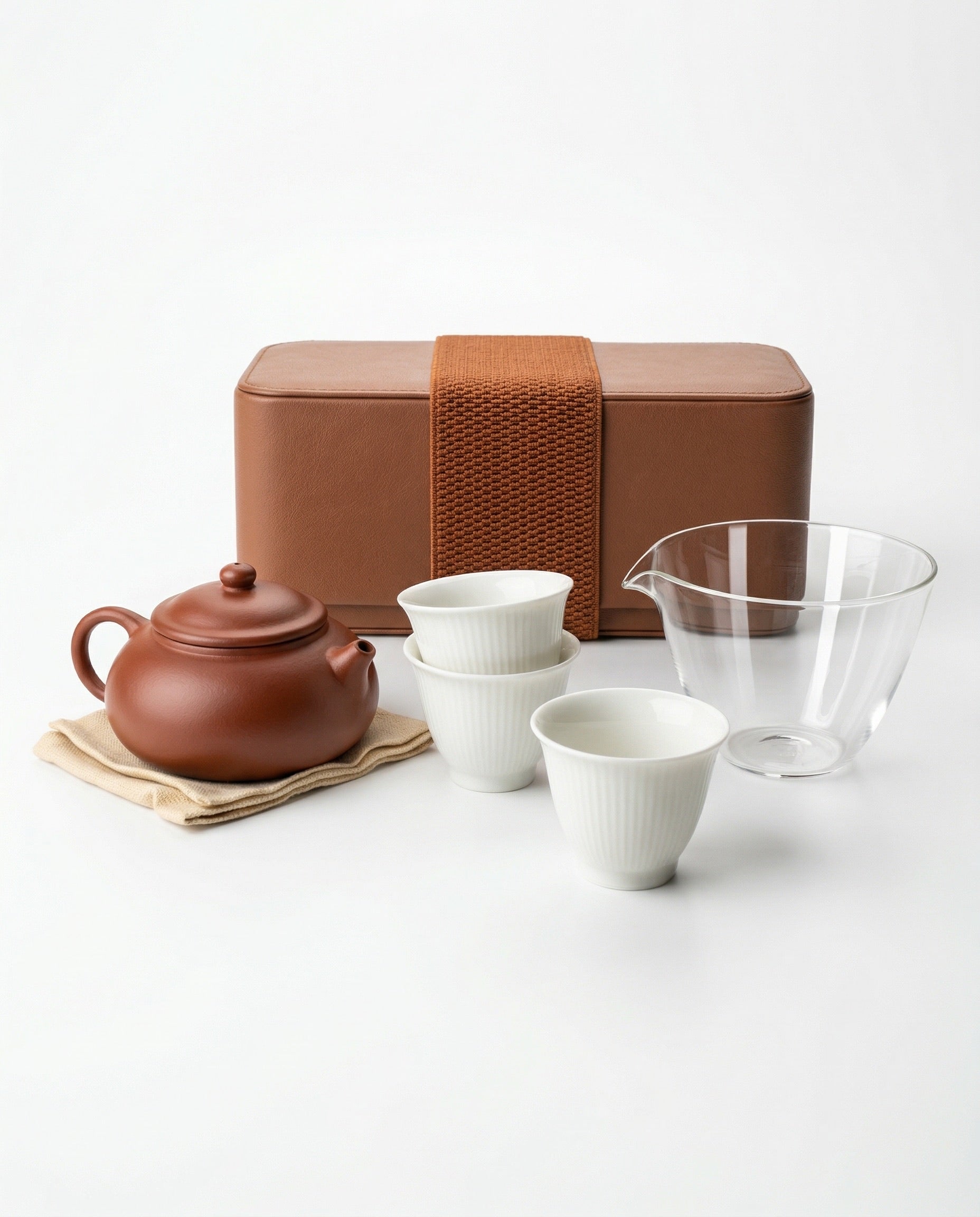 Travel Tea Set: 135ml Yixing Pot, 3 Tasting Cups, and Glass Fairness Cup with Travel Case
