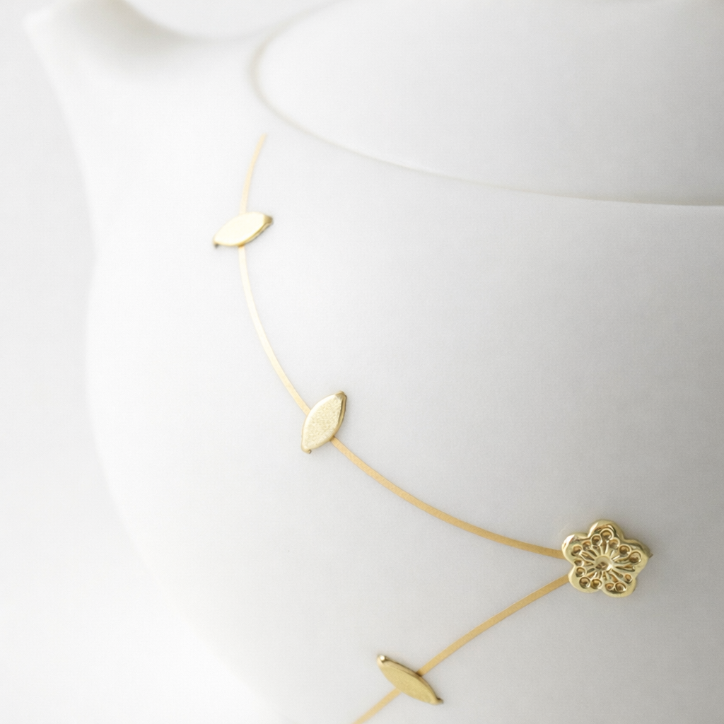 White Porcelain Gonfu Matte Teapot with Gold Floral Design, 180 ml