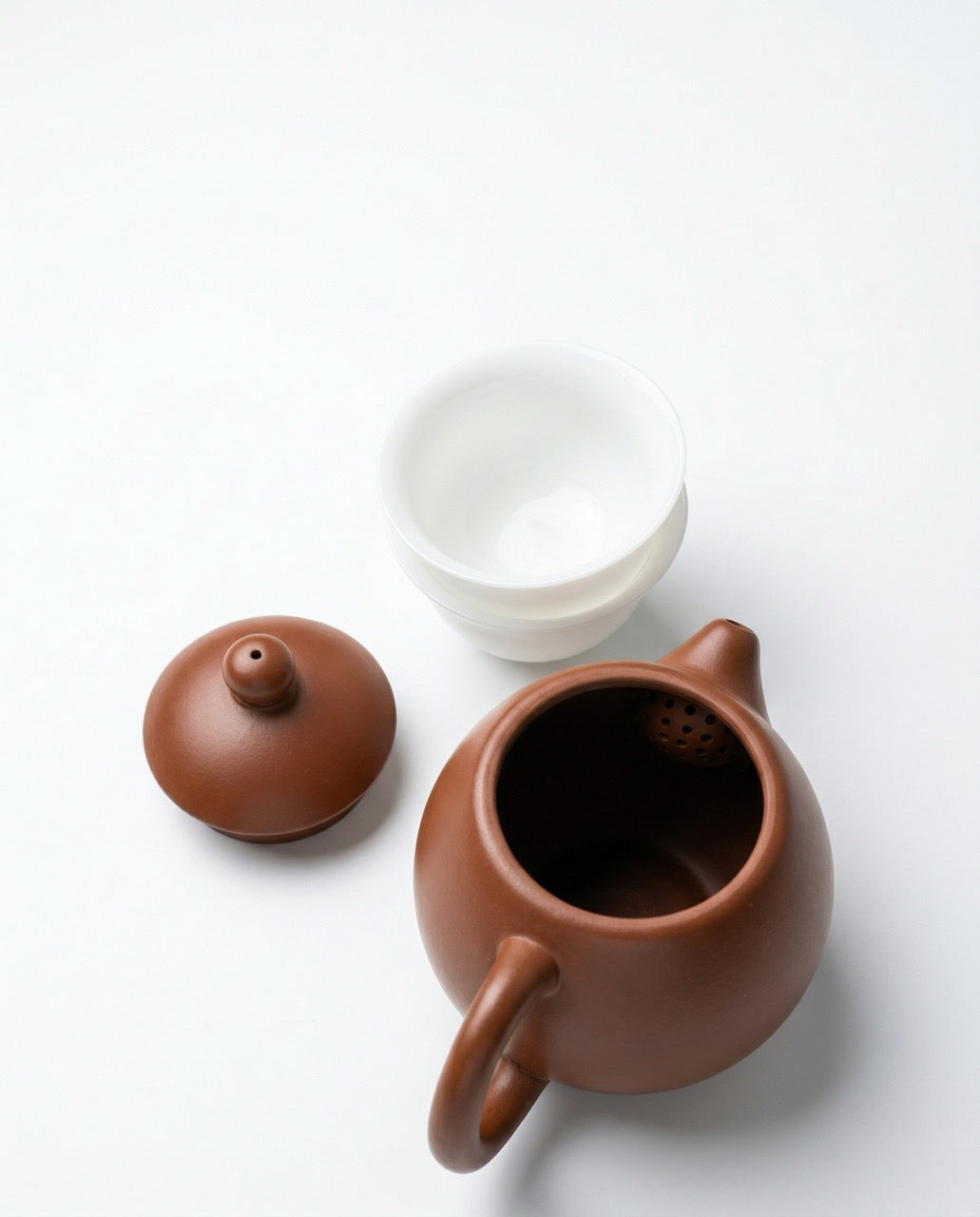 Travel Tea Set: 150ml Yixing Pot, 3 Tasting Cups, and Glass Fairness Cup with Travel Case