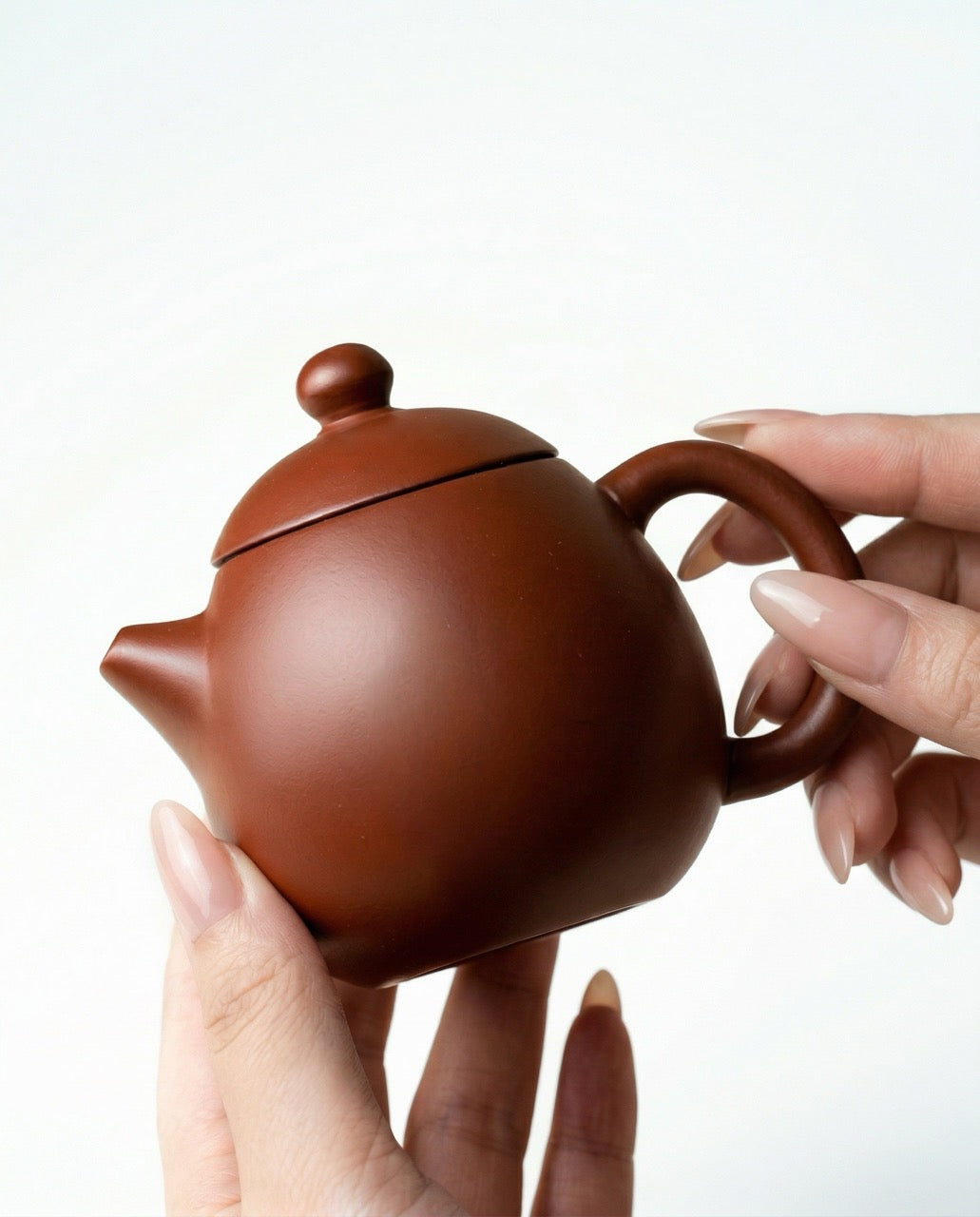 Handmade Purple Clay Dragon's Egg Shape Yixing Zisha Clay Teapot, 150ml