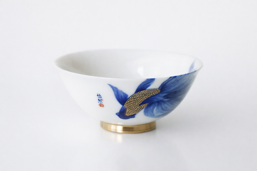 Blue & White Koi Carp Master Tea Cup – Underglaze Ceramic, Gold Gilt, 90ml